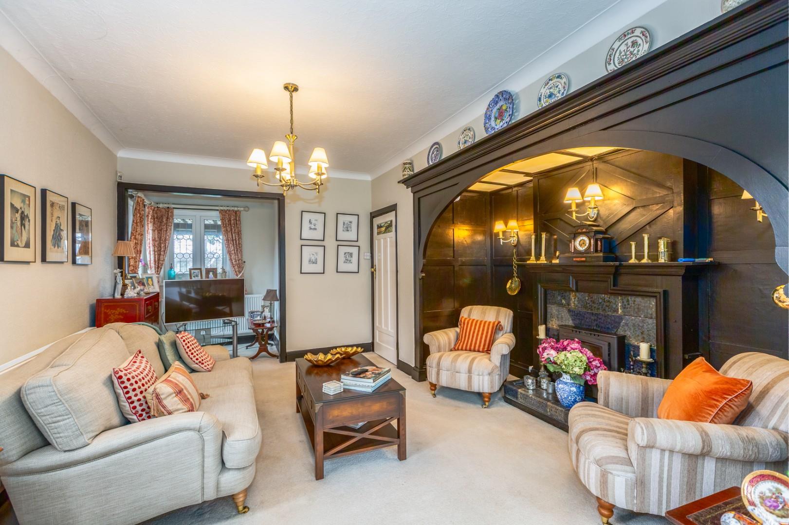 West Cross Lane, West Cross, Swansea, SA3 5LS